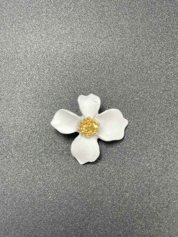 Breloque fleur blanc